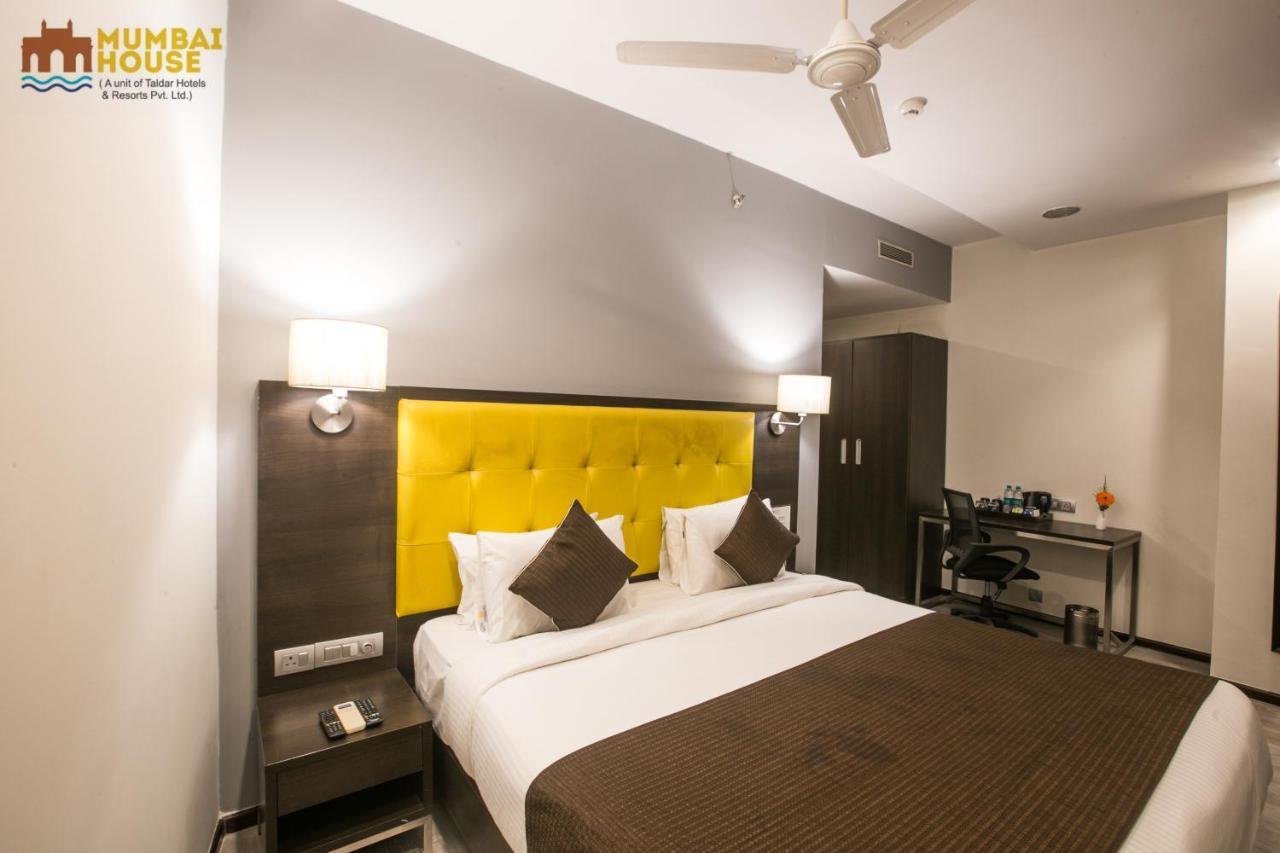 Hotel Mumbai House Airoli, 나비뭄바이 외부 사진
