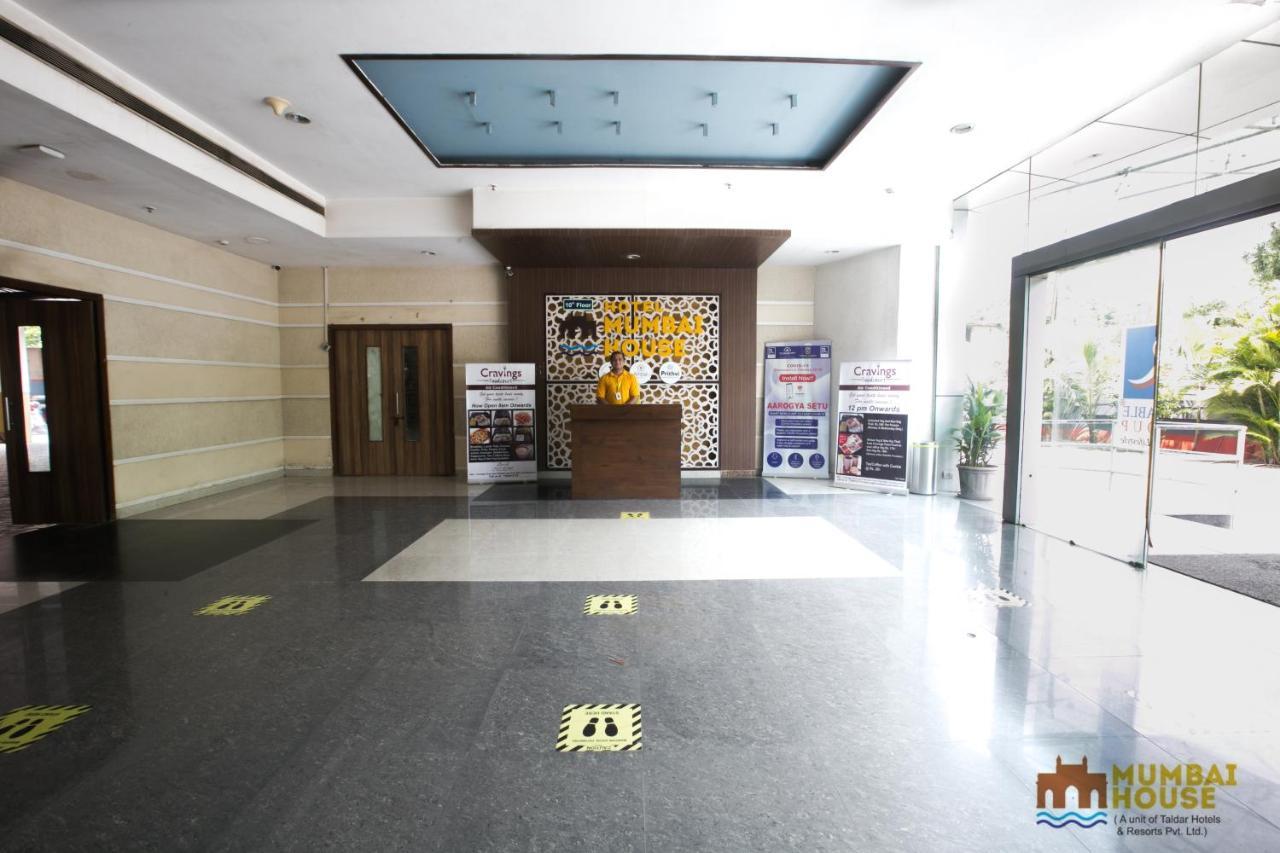Hotel Mumbai House Airoli, 나비뭄바이 외부 사진